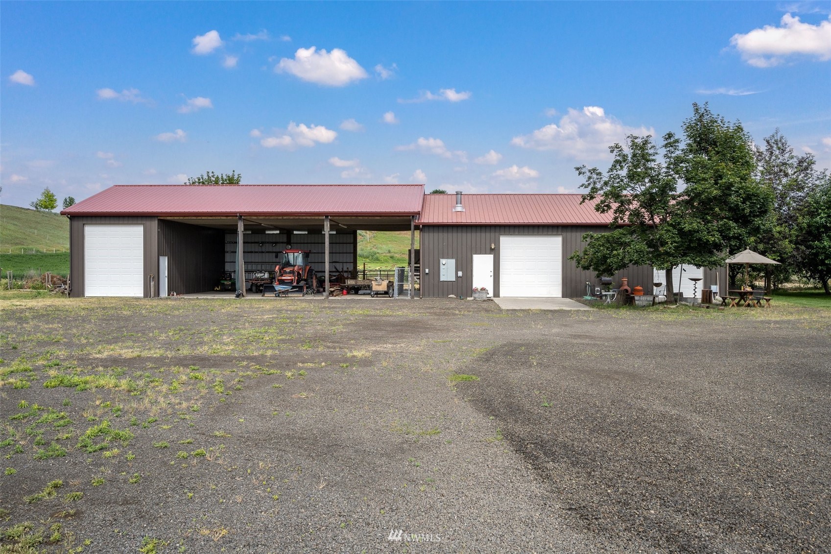 273 Galloway Road Touchet, WA 99360 - Photo 27 of 39 a view of a house with a outdoor space