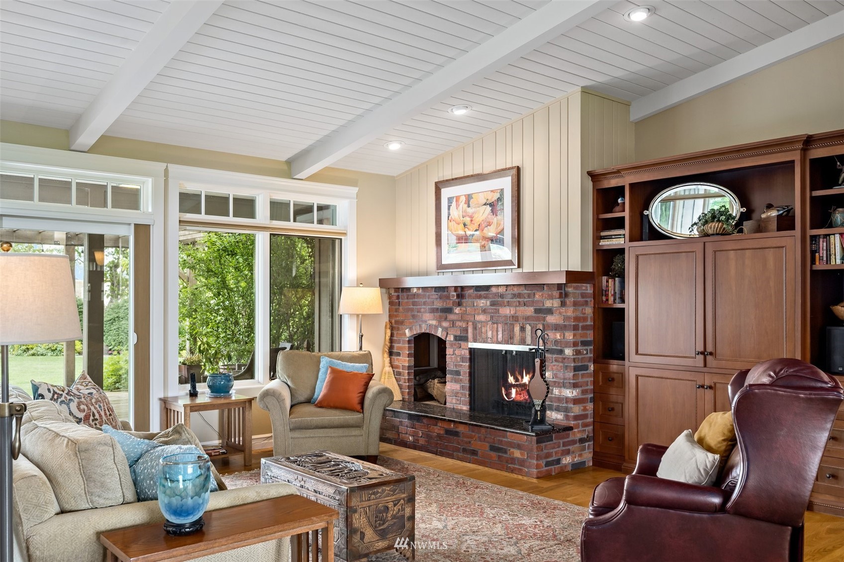 273 Galloway Road Touchet, WA 99360 - Photo 6 of 39 a living room with furniture a fireplace and a large window