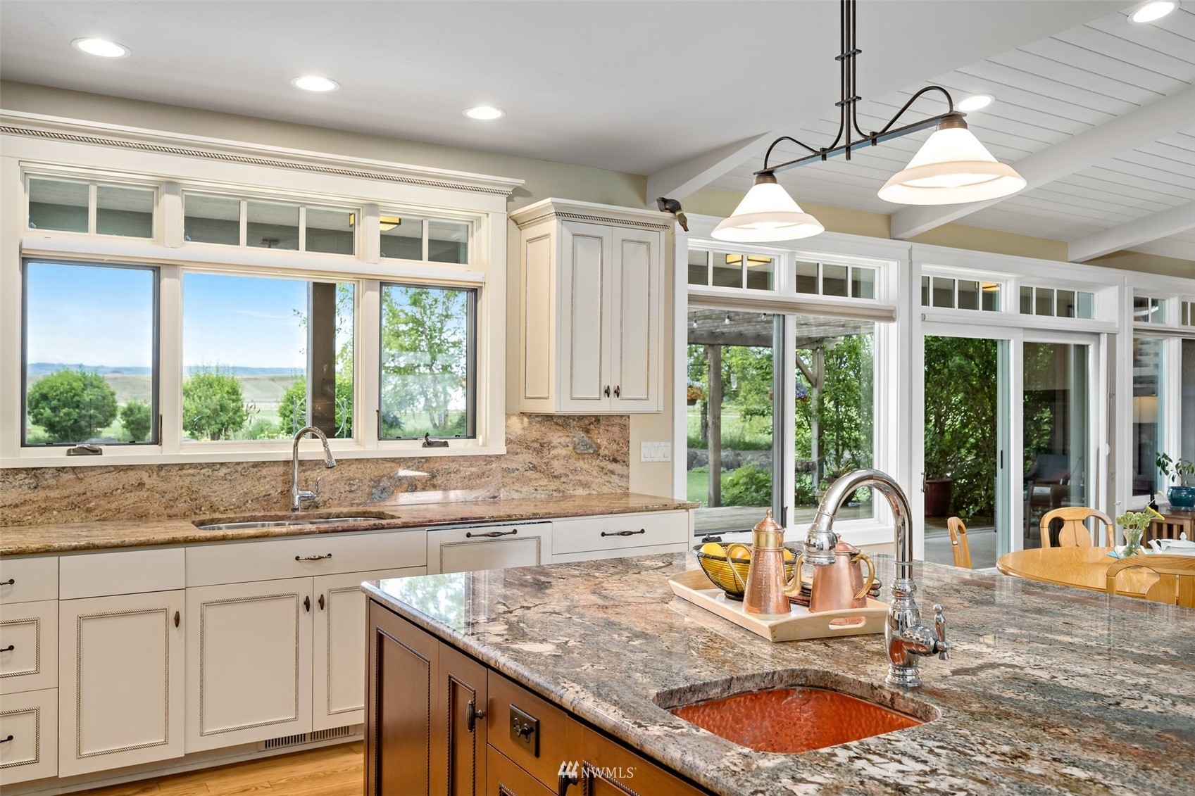 273 Galloway Road Touchet, WA 99360 - Photo 10 of 39 a kitchen with granite countertop a sink and a window