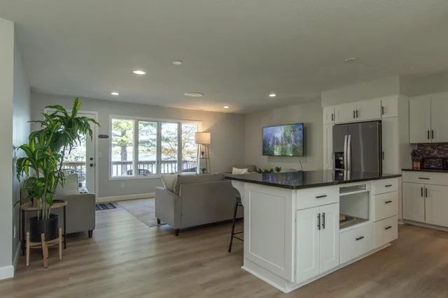 $849,900 | 810 West Main Street, Isle, MN 56342