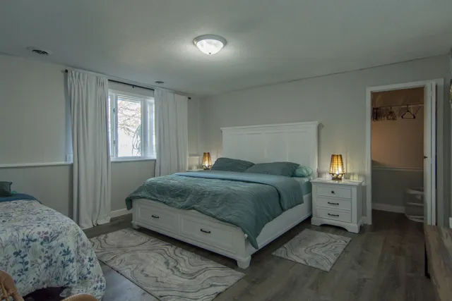 $824,900 | 810 West Main Street, Isle, MN 56342