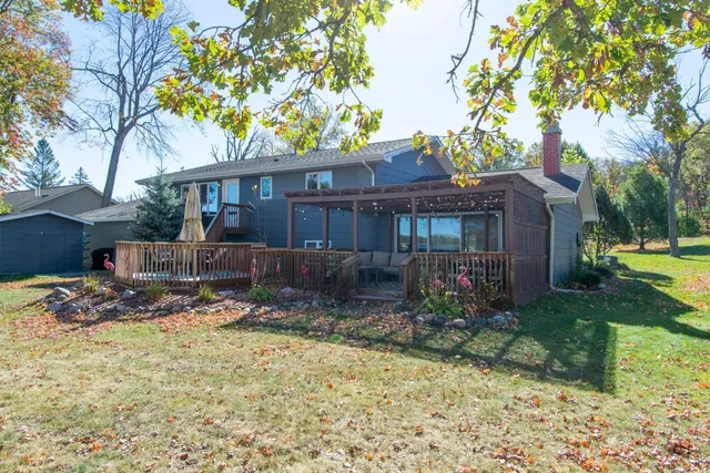 $849,900 | 810 West Main Street, Isle, MN 56342