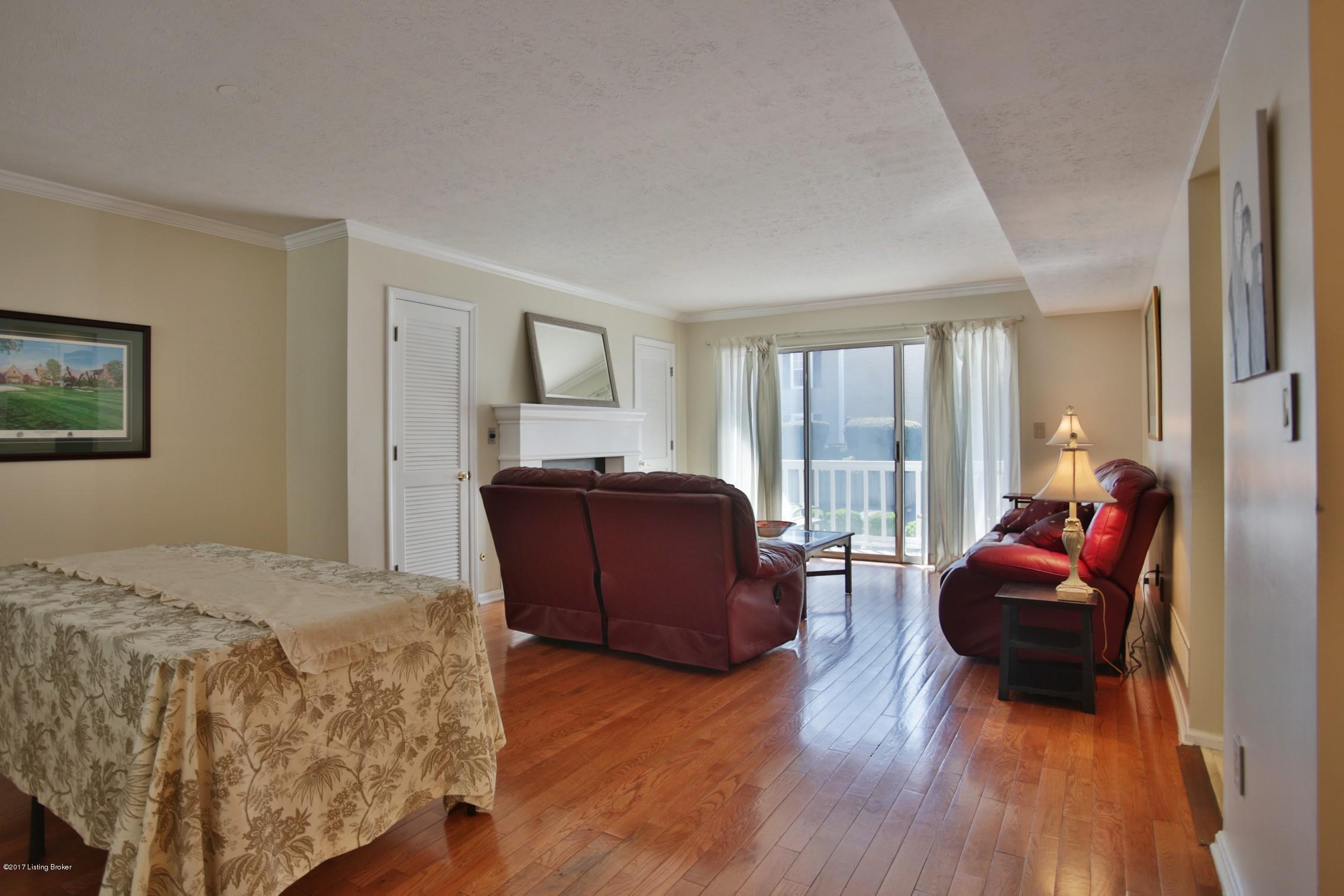 410 Mockingbird Valley Road, Unit 26 Louisville, KY 40207 - Photo 8 of 30 9