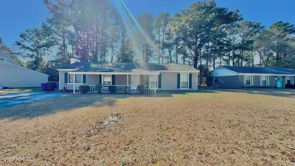$1,375 | 1007 Brynn Marr Road, Jacksonville, NC 28546