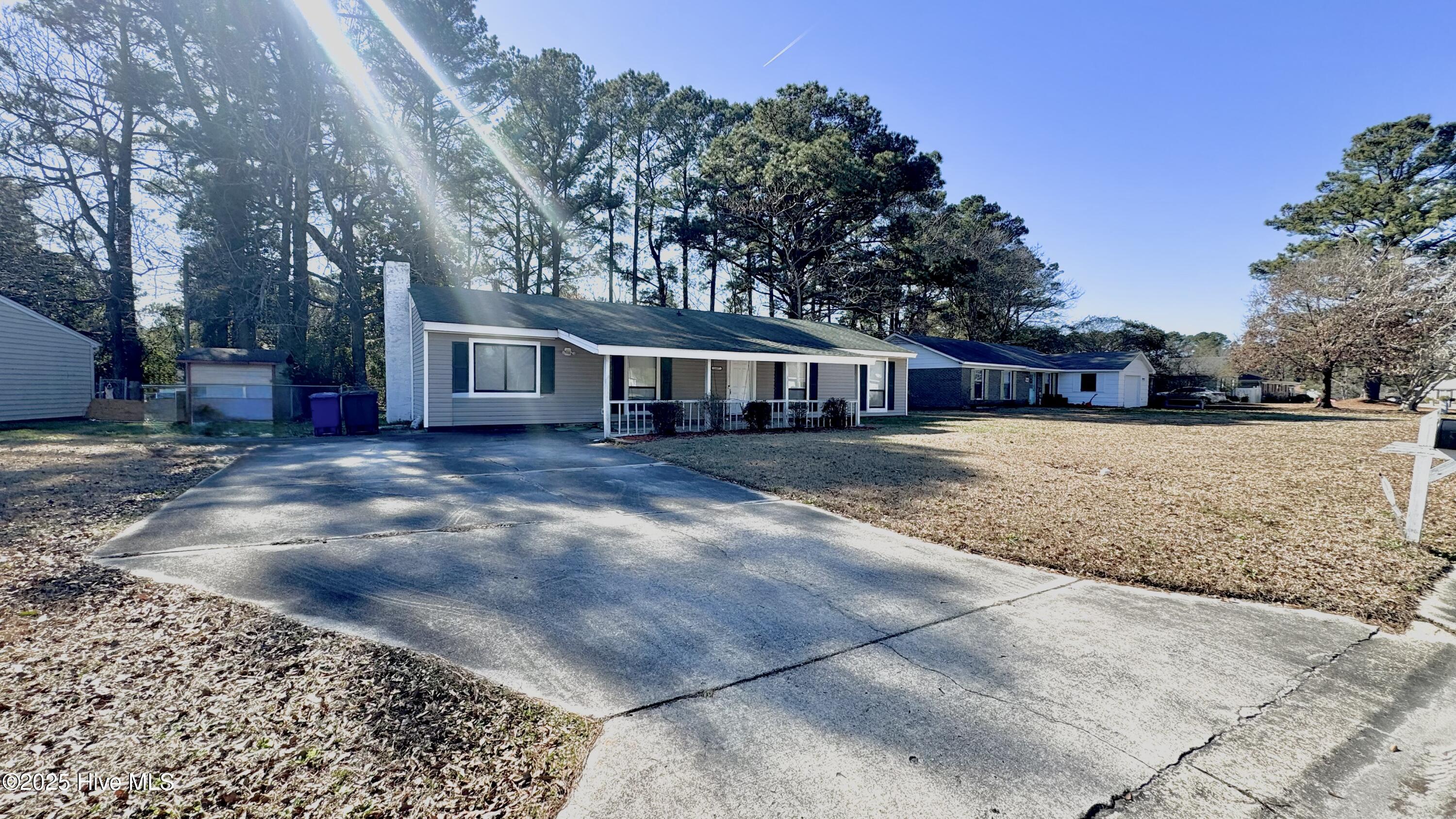 1007 Brynn Marr Road Jacksonville, NC 28546 - Photo 3 of 14 IMG_6453