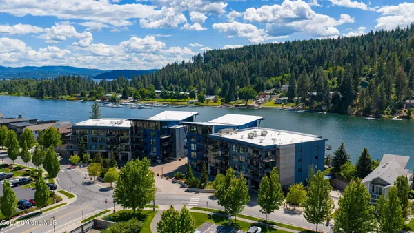 $1,300,000 | 1950 Bellerive Lane, Unit 303, Coeur D'Alene, ID 83814
