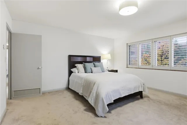 $335,000 | 310 West 49th Street, Unit 403, Kansas City, MO 64112