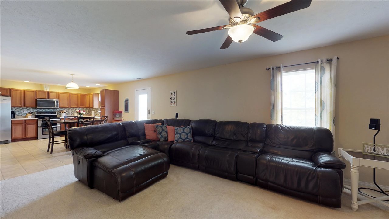 2775 Pearce Point Newburgh, IN 47630 - Photo 2 of 36 Gallery Image 2