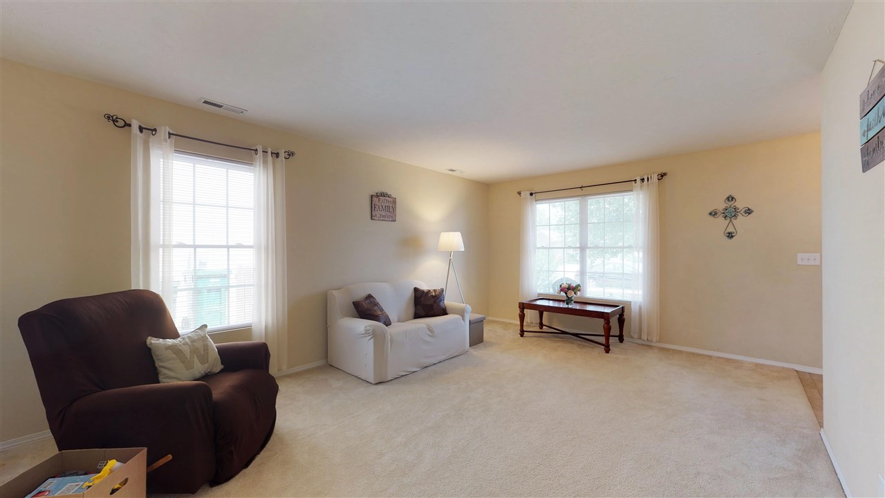2775 Pearce Point Newburgh, IN 47630 - Photo 13 of 36 Gallery Image 13