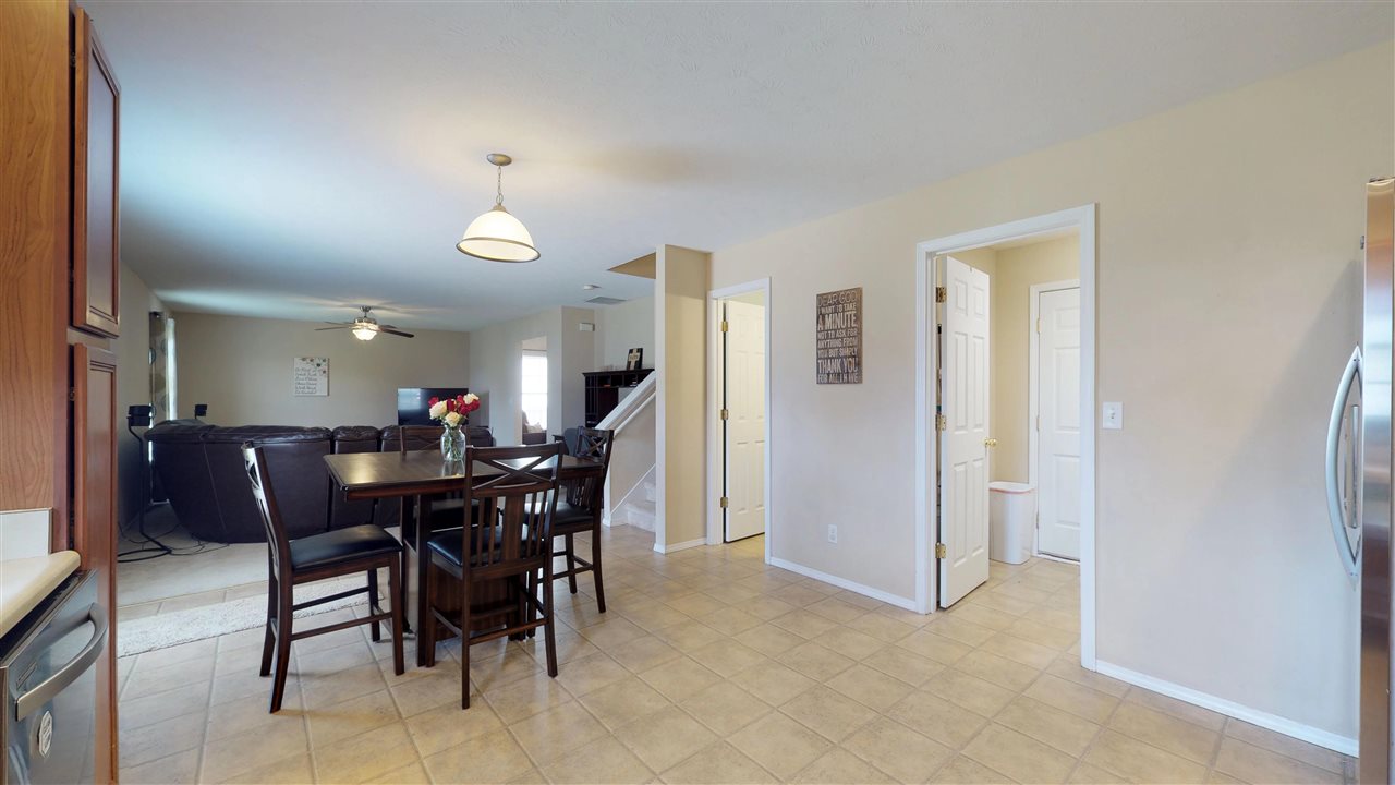 2775 Pearce Point Newburgh, IN 47630 - Photo 9 of 36 Gallery Image 9