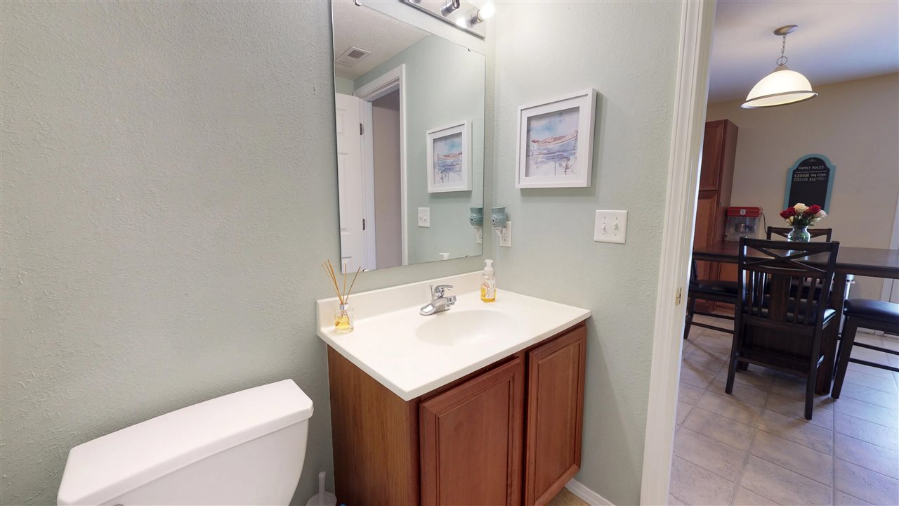 2775 Pearce Point Newburgh, IN 47630 - Photo 10 of 36 Gallery Image 10
