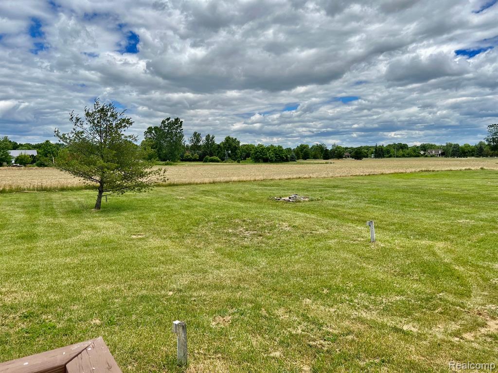 1372 Riley Center Road Memphis, MI 48041 - Photo 20 of 25