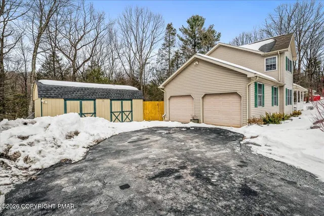 $512,900 | 318 Ramblewood Drive, Saylorsburg, PA 18353