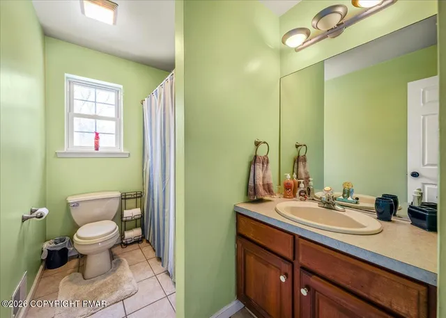 $512,900 | 318 Ramblewood Drive, Saylorsburg, PA 18353