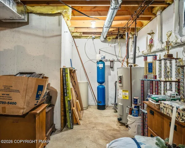 $512,900 | 318 Ramblewood Drive, Saylorsburg, PA 18353