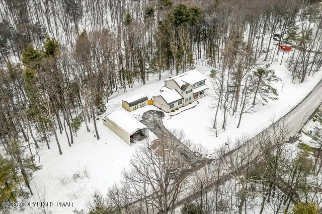 $512,900 | 318 Ramblewood Drive, Saylorsburg, PA 18353