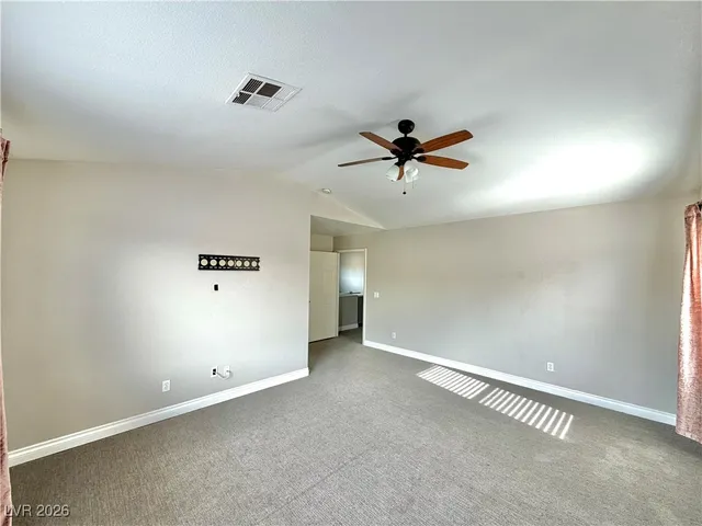 $2,600 | 4535 Sparwood Drive, Las Vegas, NV 89147