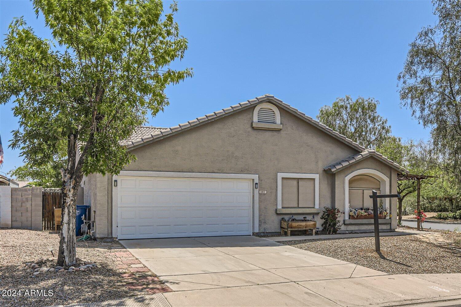 1917 North Bellview Mesa, AZ 85203 - Photo 2 of 28 1917 North Bellview - Web Quality - 000