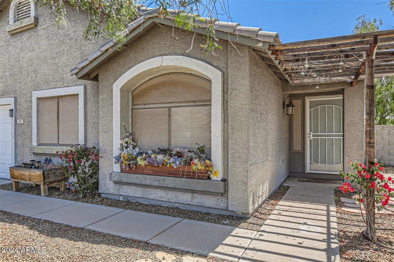 1917 North Bellview Mesa, AZ 85203 - Photo 4 of 28 1917 North Bellview - Web Quality - 003