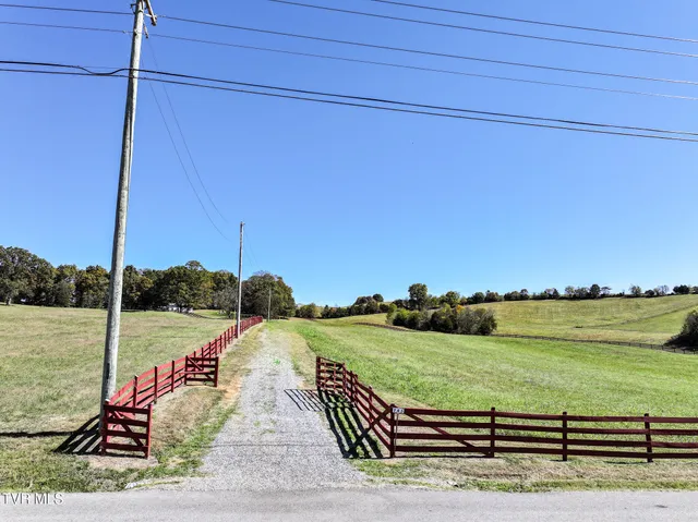$215,000 | 745 Sinking Springs Road, Midway, TN 37809
