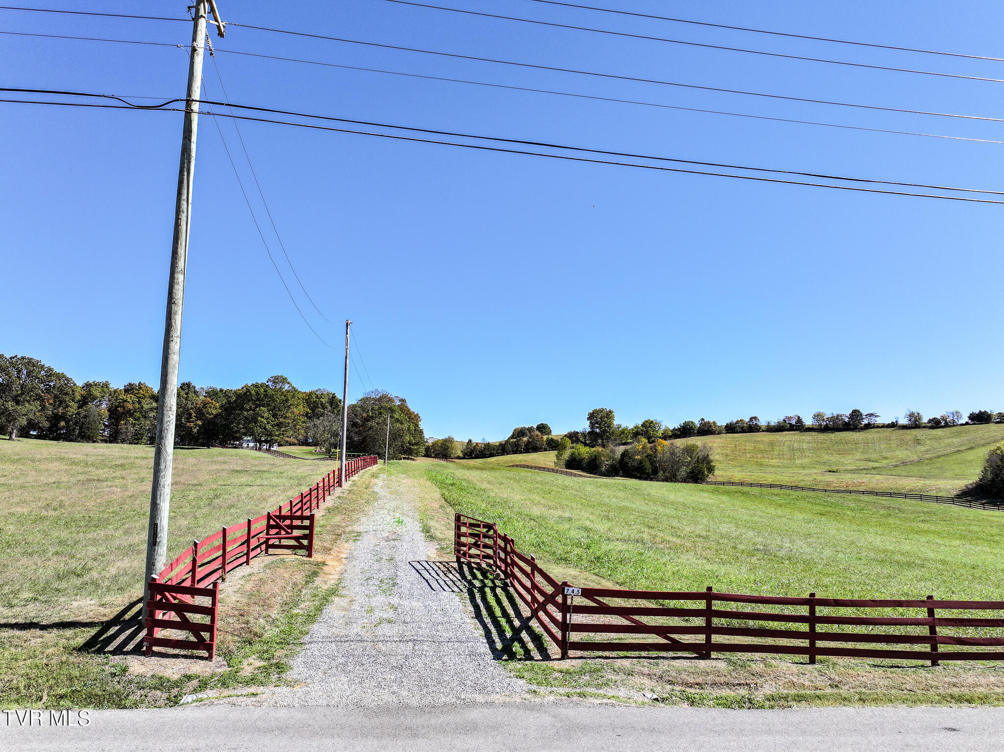 745 Sinking Springs Road Midway, TN 37809 - Photo 3 of 47 DJI_20251012155548_0642_D-2-Edit