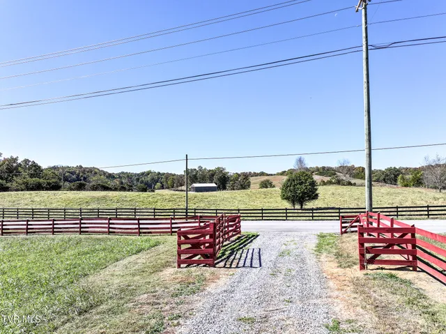 $215,000 | 745 Sinking Springs Road, Midway, TN 37809