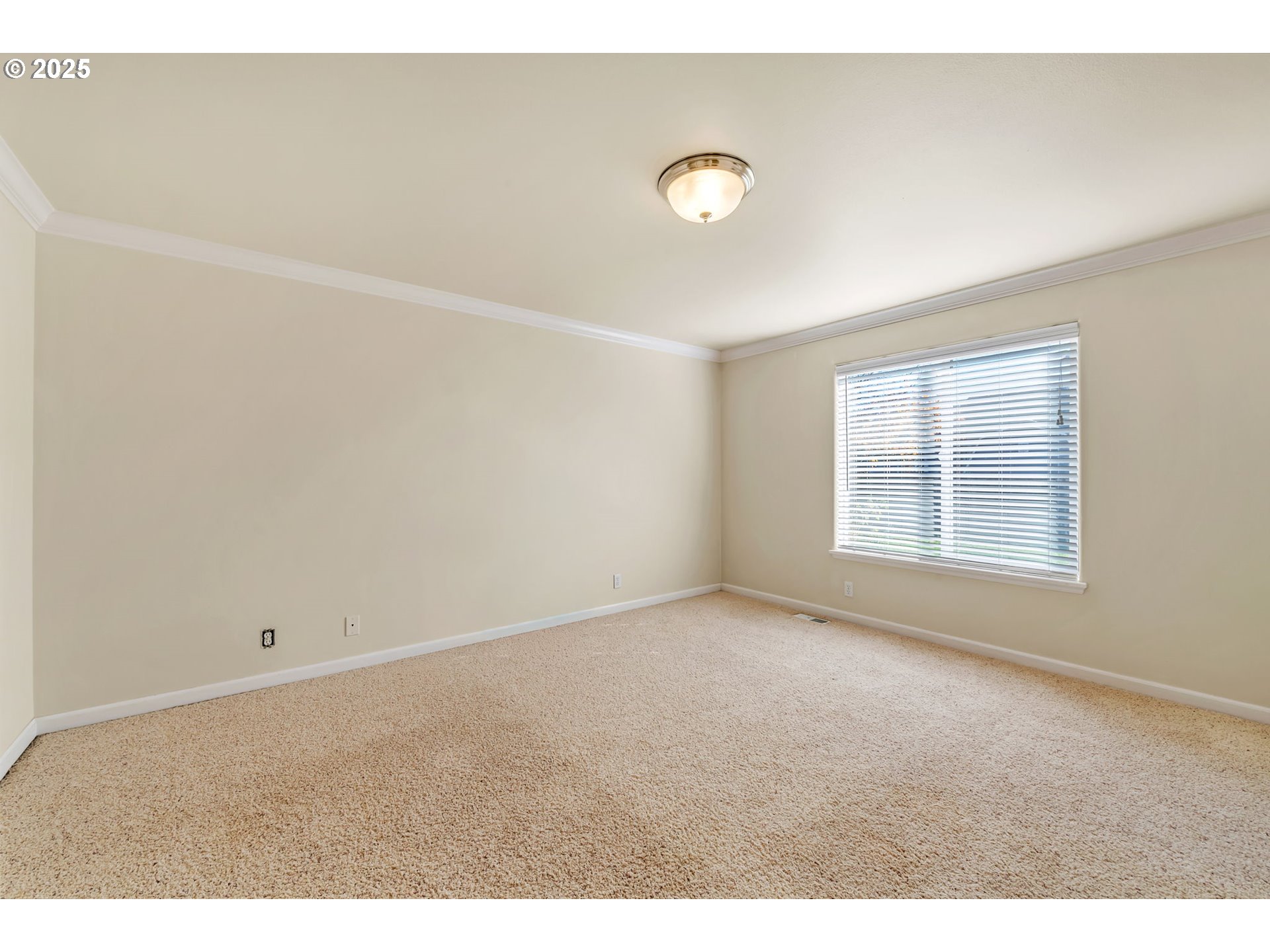 158 Mackin Avenue Eugene, OR 97404 - Photo 35 of 45 a view of an empty room with a window