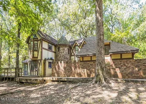 $80,000 | 215 Girl Scout Road, Grenada, MS 38901