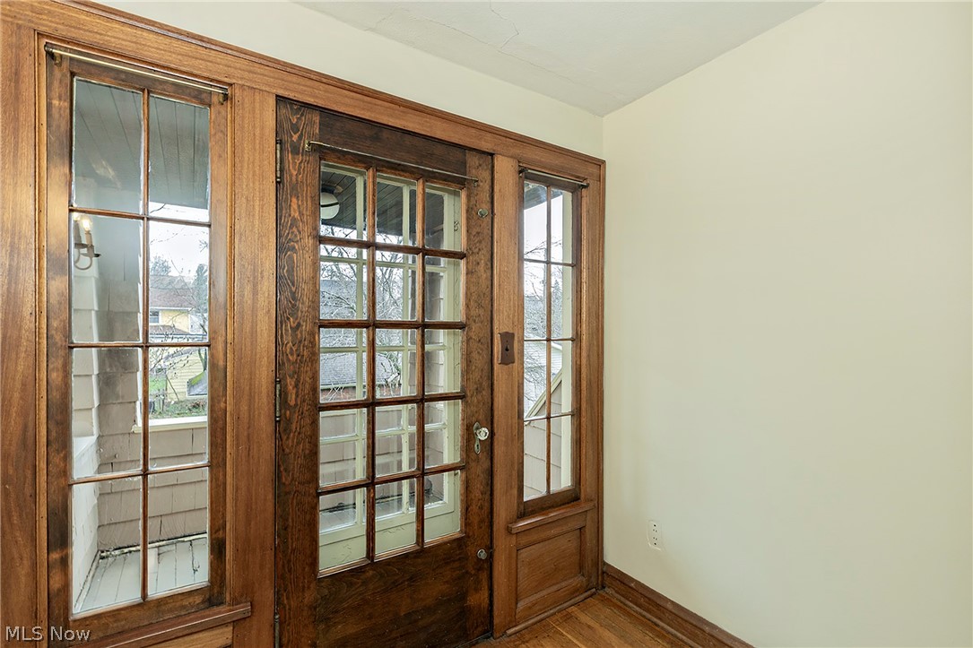 1489 Crest Road Cleveland Heights, OH 44121 - Photo 17 of 29 Gallery Image 17