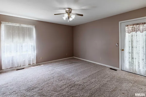 $289,000 | 304 Bogie Drive, Herrin, IL 62948