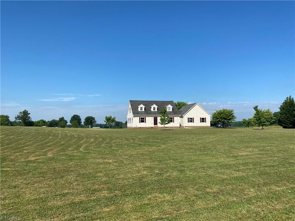 579 Sheffield Road Mocksville, NC 27028 - Photo 2 of 43 Gallery Image 2