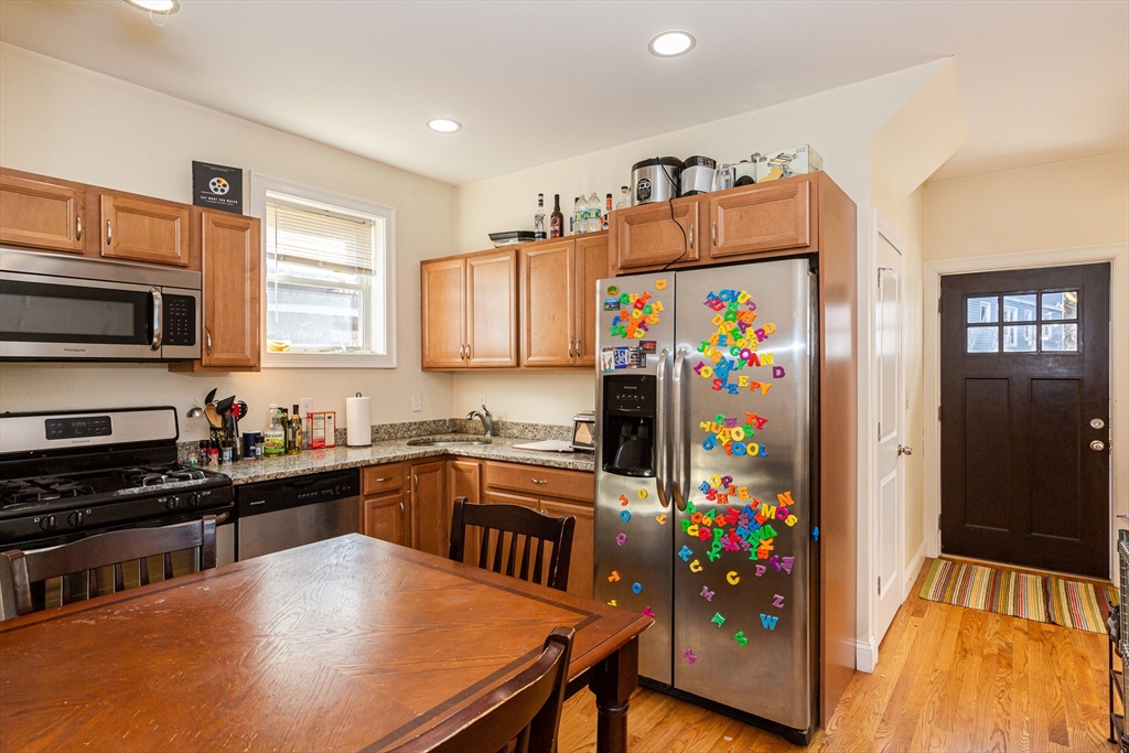 182 Calumet Street, Unit 182 Boston, MA 02120 - Photo 4 of 13