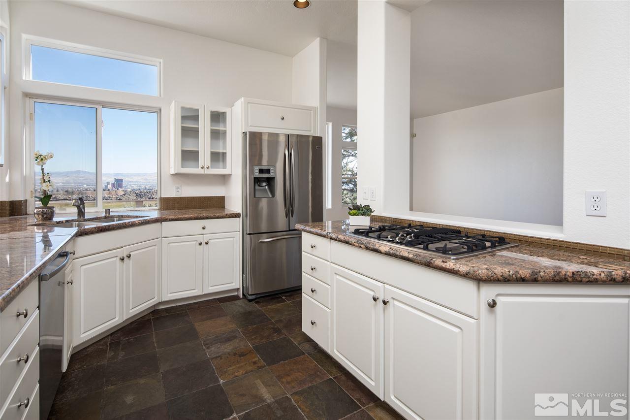 2612 Edgerock Road Reno, NV 89519 - Photo 5 of 22 Photo 5