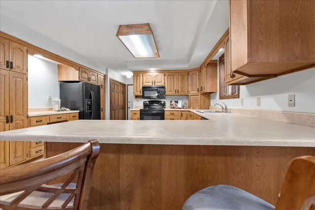 $350,000 | 404 Chelsea Drive, Bloomington, IL 61704