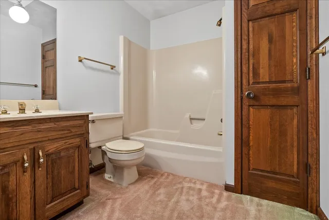 $350,000 | 404 Chelsea Drive, Bloomington, IL 61704