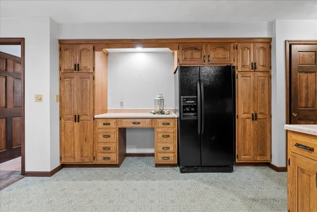 $350,000 | 404 Chelsea Drive, Bloomington, IL 61704