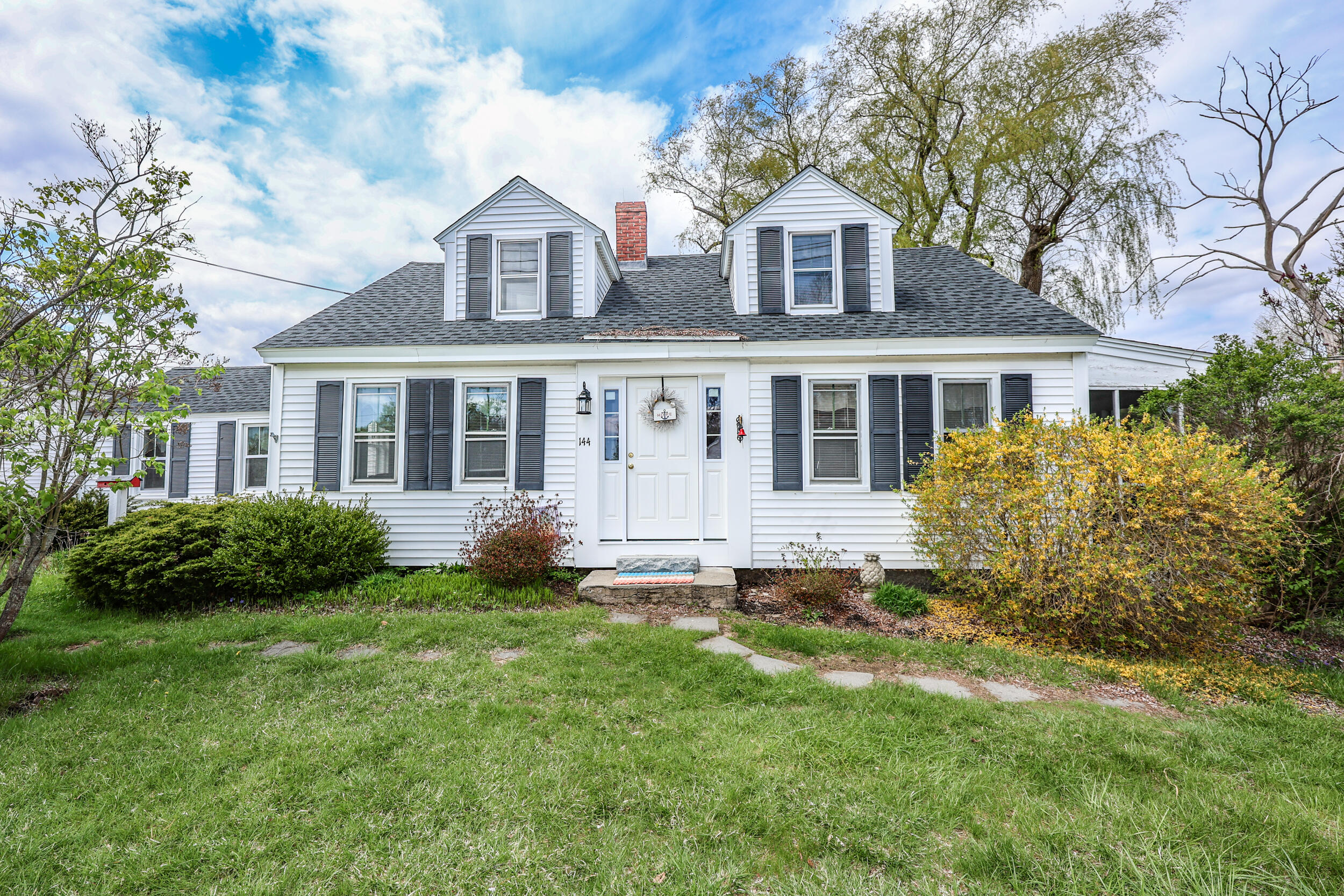 144 Post Road Wells, ME 04090 - Photo 3 of 48 Front
