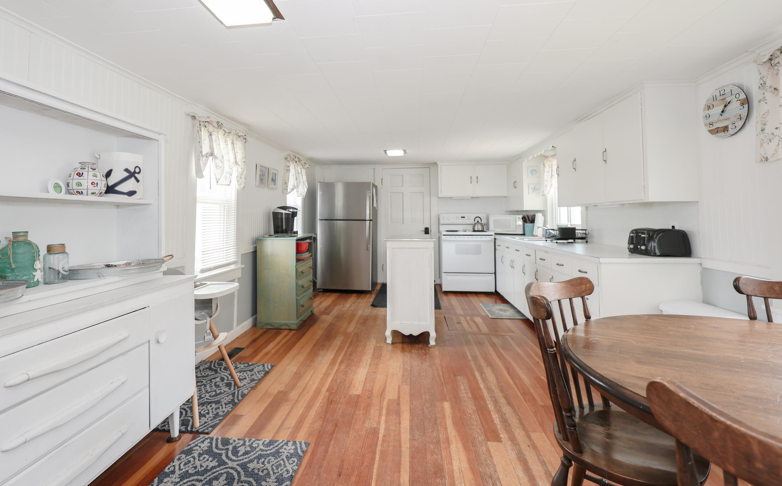 144 Post Road Wells, ME 04090 - Photo 10 of 48 kitchen