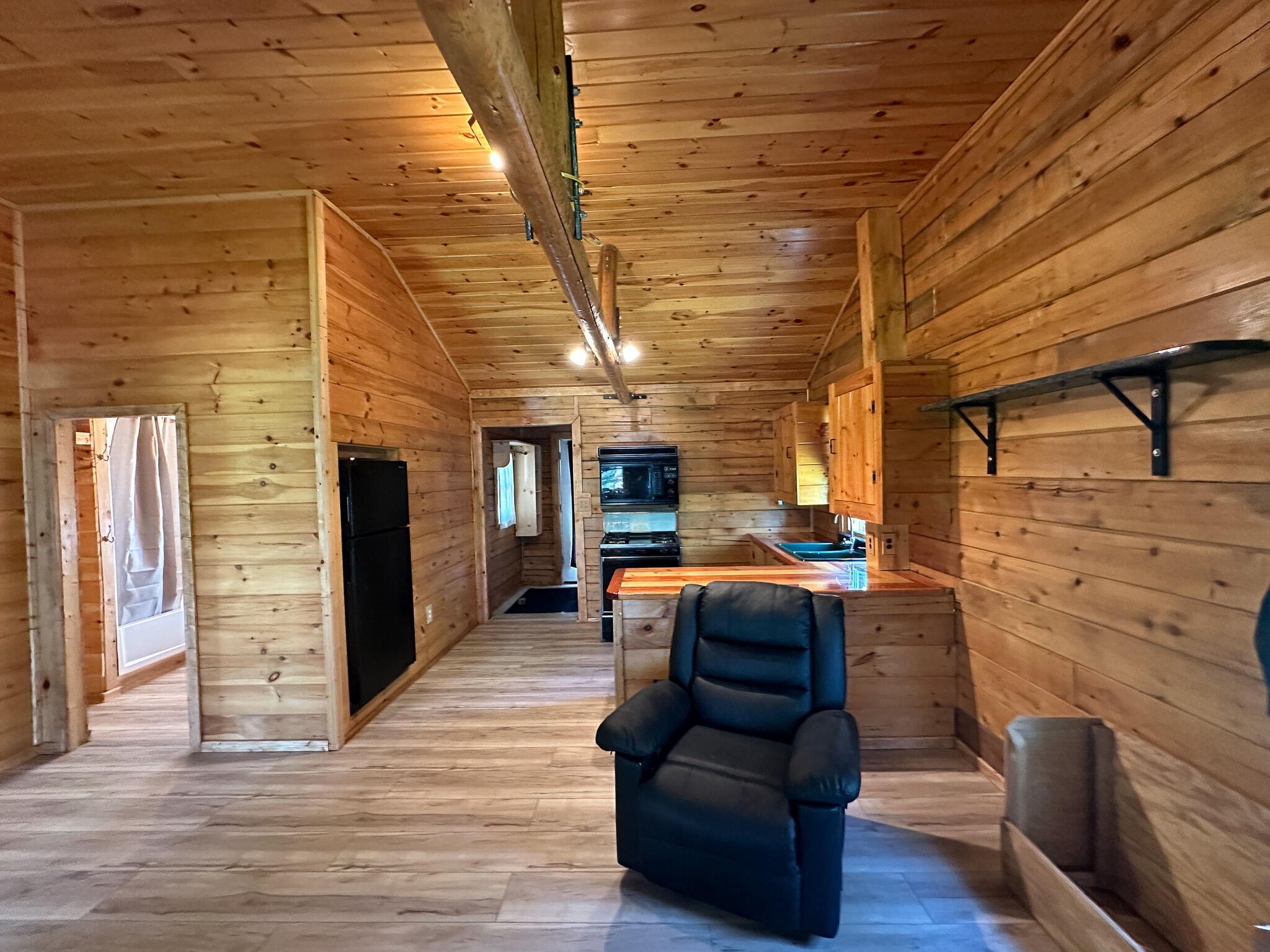 63 Short Point Way Penobscot, ME 04476 - Photo 21 of 37 21