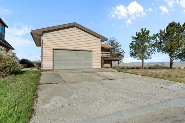 $306,000 | 805 Pinyon Court, Rangely, CO 81648