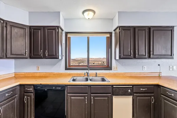 $306,000 | 805 Pinyon Court, Rangely, CO 81648