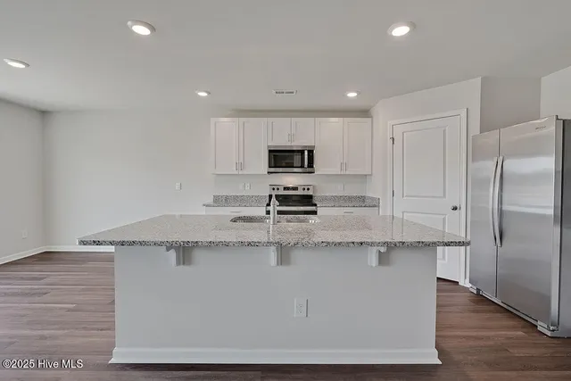 $374,240 | 1221 Inner Banks Lane, Unit 464, Jacksonville, NC 28546