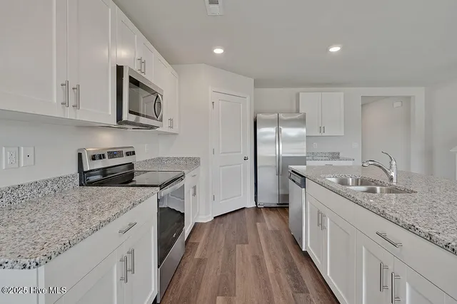 $374,240 | 1221 Inner Banks Lane, Unit 464, Jacksonville, NC 28546