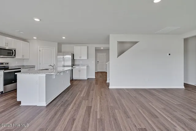 $374,240 | 1221 Inner Banks Lane, Unit 464, Jacksonville, NC 28546