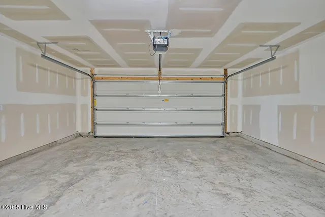 $374,240 | 1221 Inner Banks Lane, Unit 464, Jacksonville, NC 28546