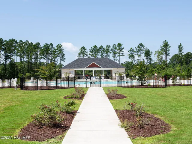 $374,240 | 1221 Inner Banks Lane, Unit 464, Jacksonville, NC 28546