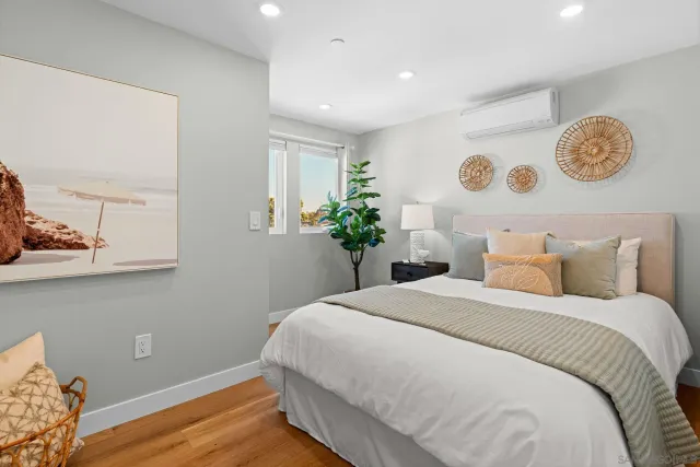 $1,280,000 | 4954 Saratoga Avenue, San Diego, CA 92107