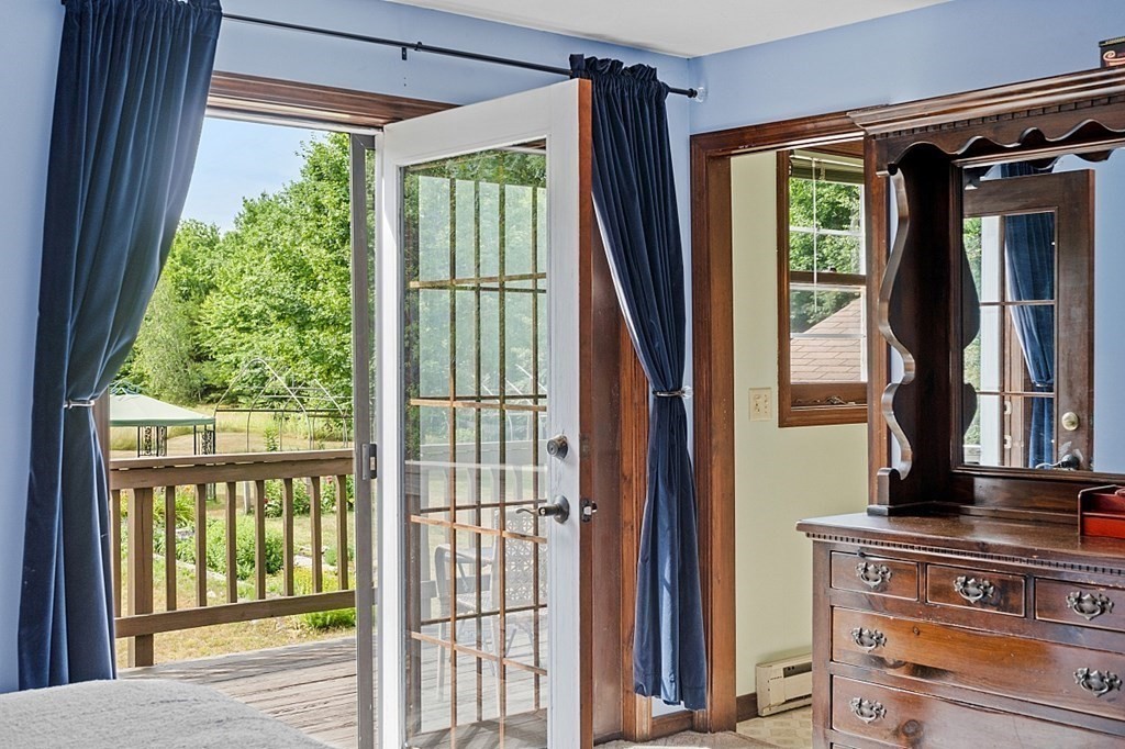 176 Ellis Road Westminster, MA 01473 - Photo 19 of 42 a view of front door and porch