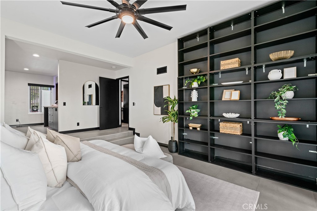 18 Rana, Unit 58 Irvine, CA 92612 - Photo 21 of 35 Gallery Image 21