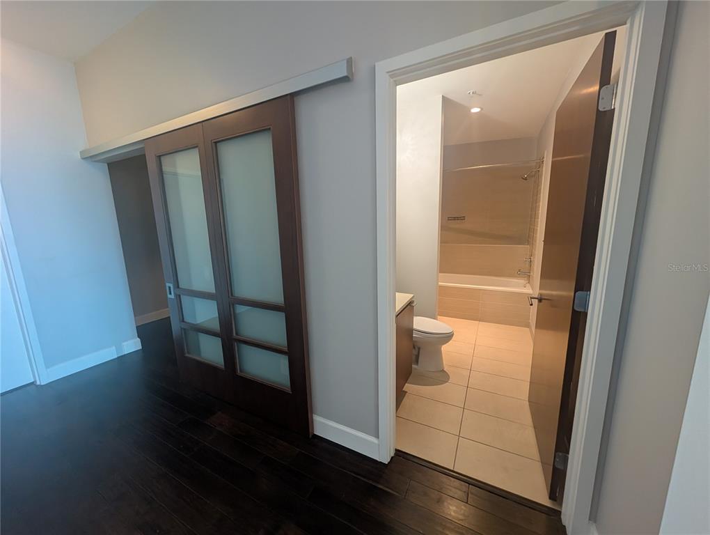 912 Channelside Drive, Unit 2803 Tampa, FL 33602 - Photo 15 of 19